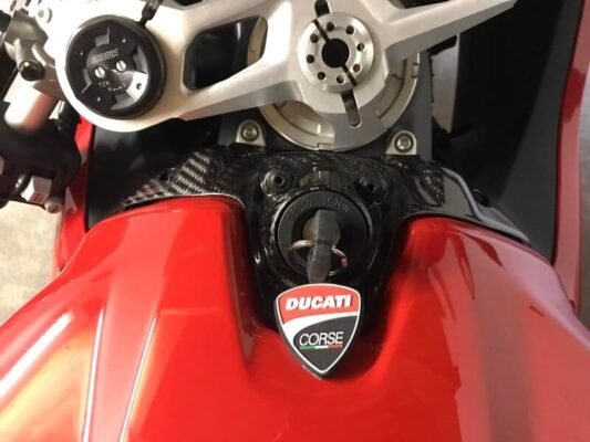 duplicado de llave de moto-ducati